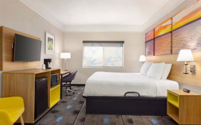 Days Inn Guest Room